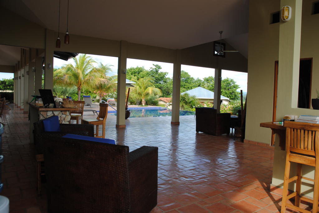 Soma Surf Resort Tola Exterior photo